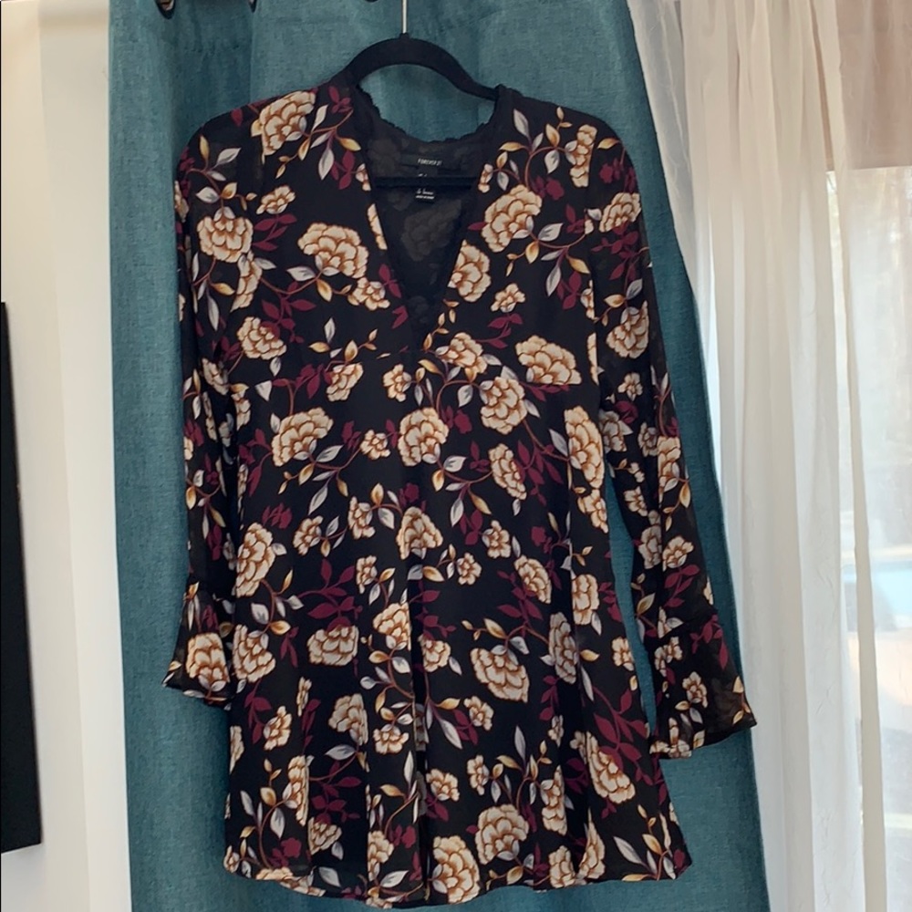 Dress - Picture 2 of 3
